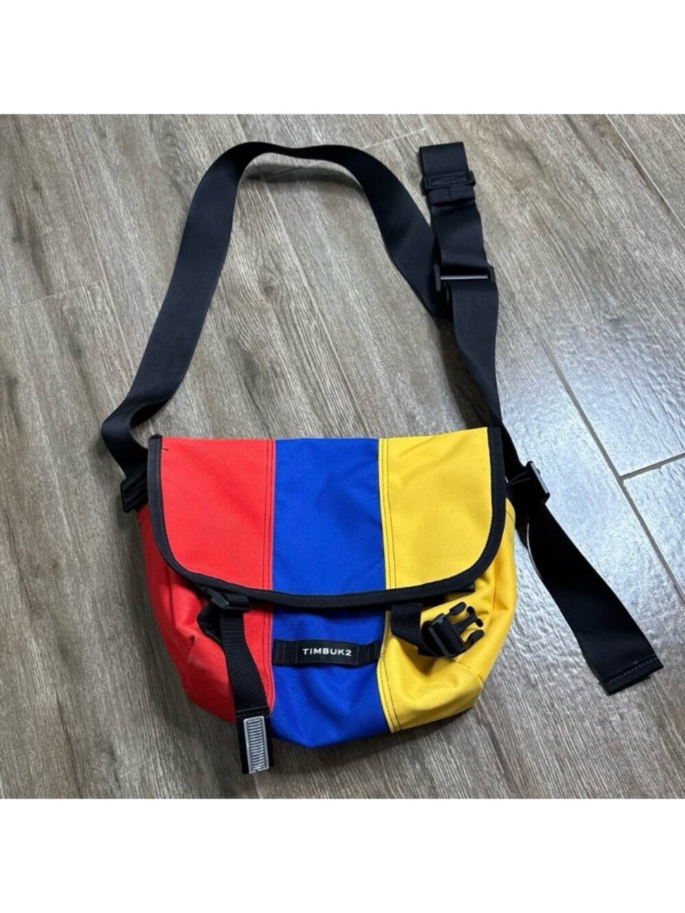Timbuk2 Messenger Bag Red Blue Yellow Color Block XS